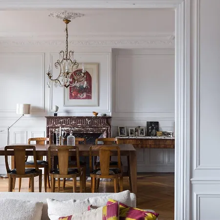 The Parisian Balcony شقة *