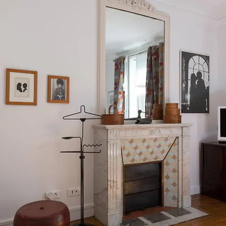 The Parisian Balcony * باريس